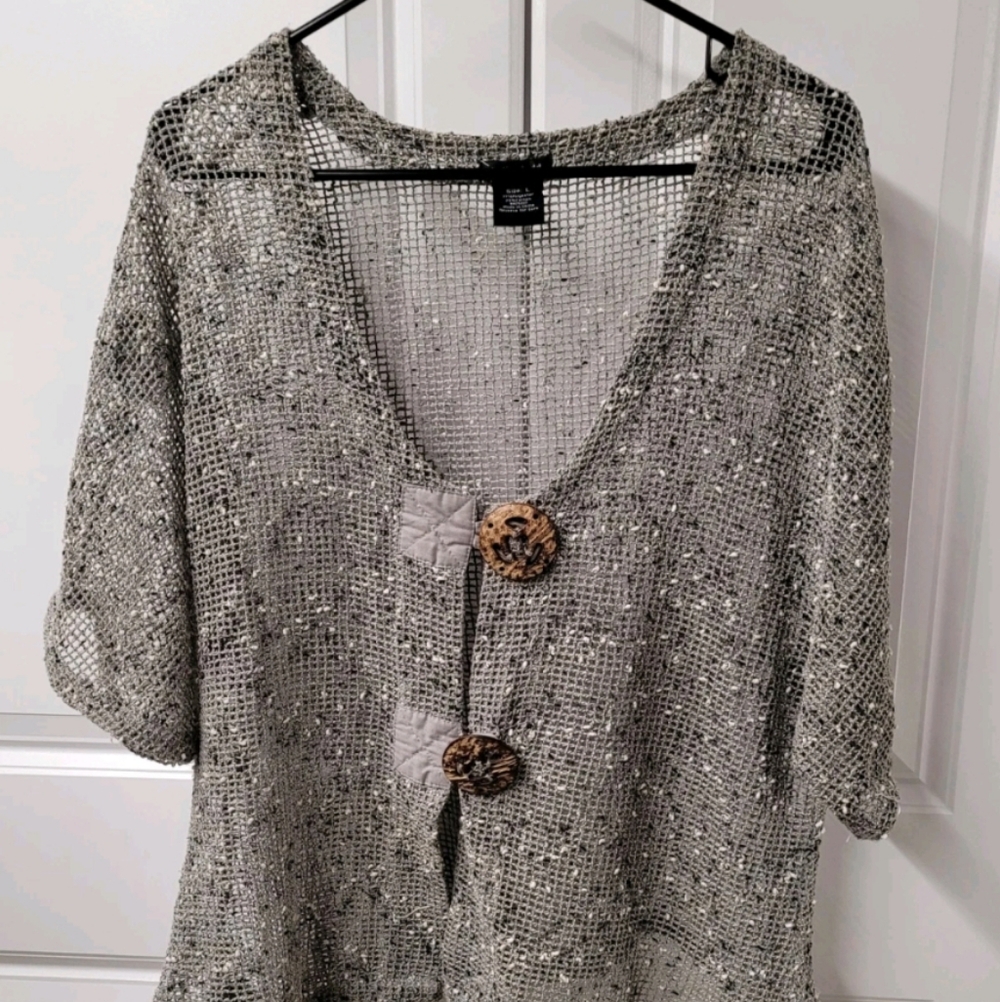 Katie Todd Sweater Top Women's Size: Large Cutest Button
